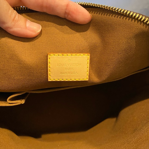 Louis Vuitton Monogram Lockit Vertical - Picture 5 of 14